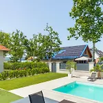 Villa Keszeg *